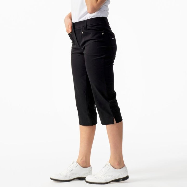 Daily Sports Lyric Capri - Black