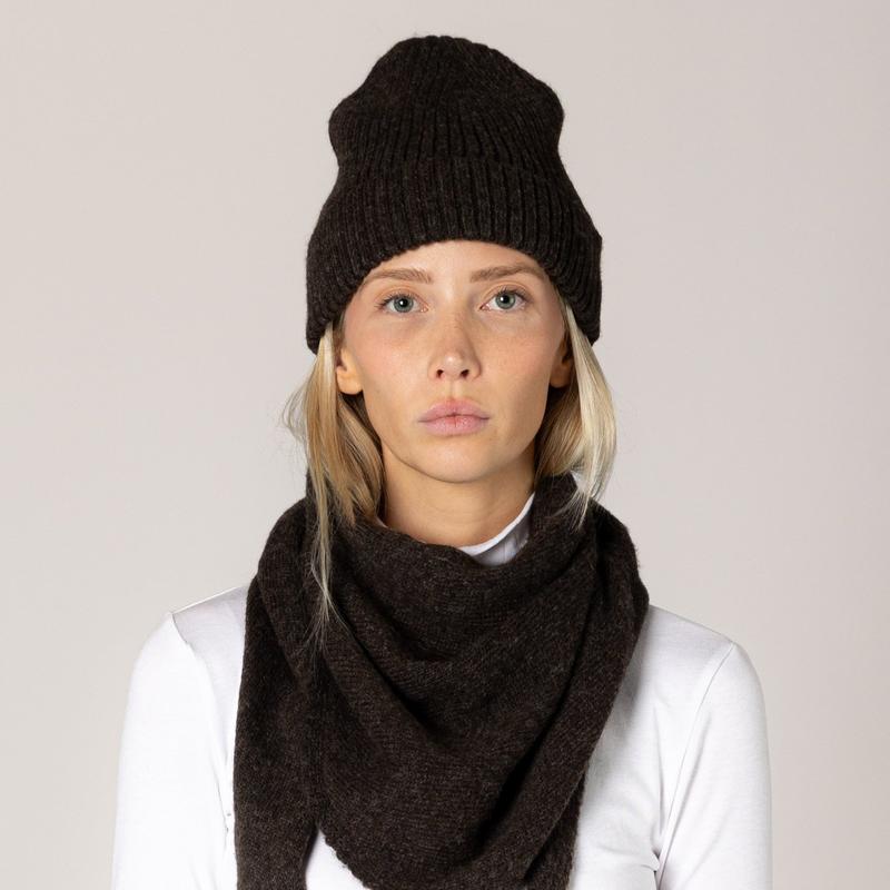 Lyla & Luxe Beanie - Brown