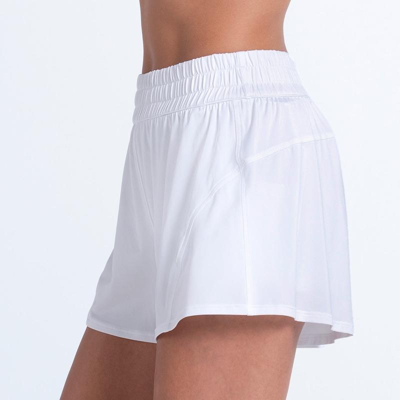 Lucky In Love Shorts - White