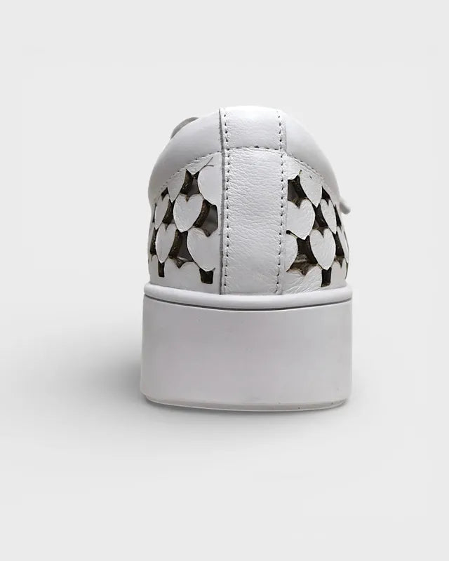 Django & Juliette Leitha Sneaker - White(Hearts)