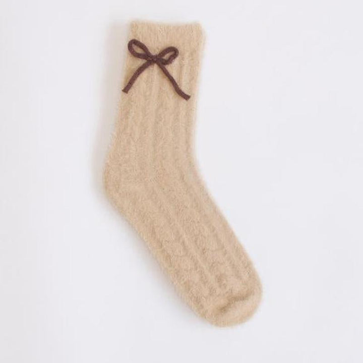 Lyla & Luxe Plush Bow Socks