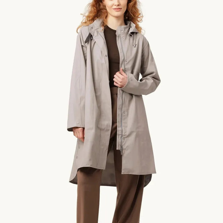 Ilse Jacobsen Raincoat - Atmosphere