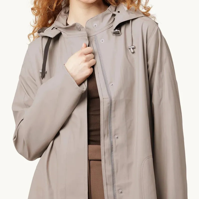 Ilse Jacobsen Raincoat - Atmosphere