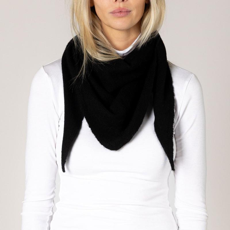 Lyla & Luxe Scarf - Black