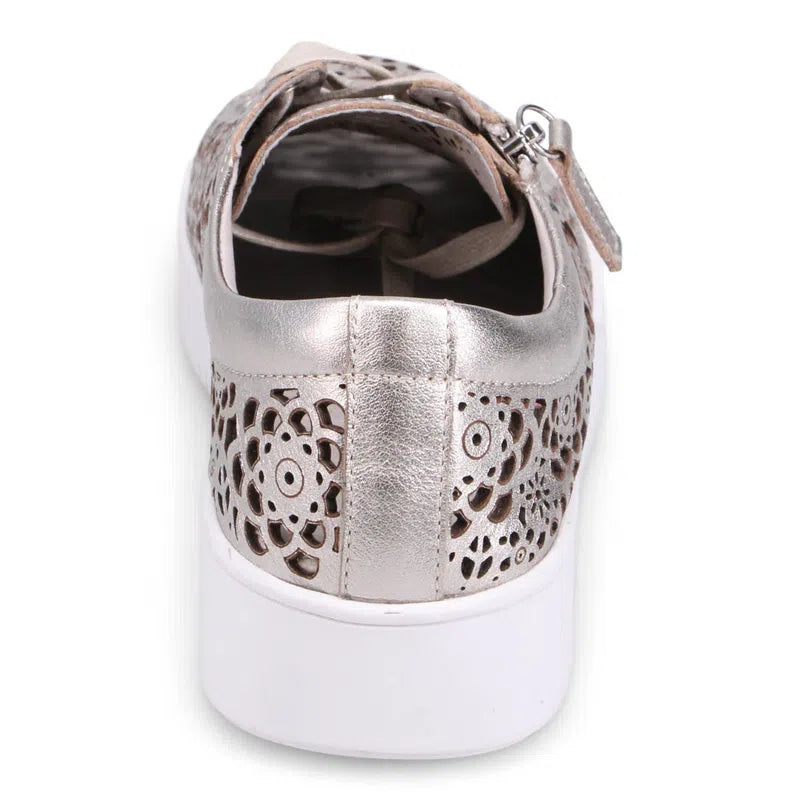 Django & Juliette Leitha Sneaker - Platino/White