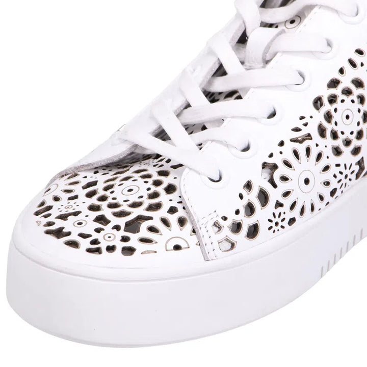 Django & Juliette Leitha Sneaker - White