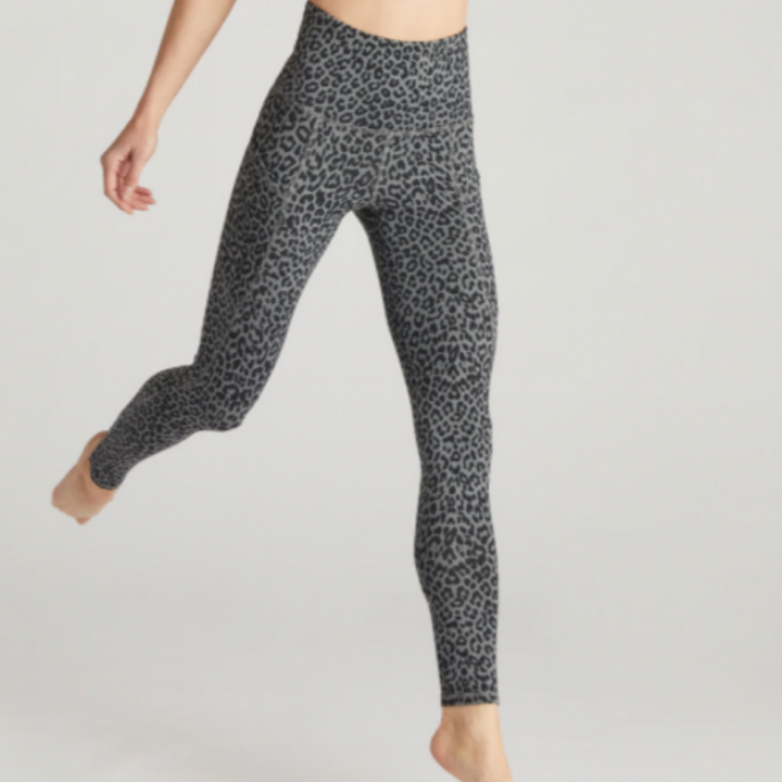 Strut This Remi Legging-Silver Leopard