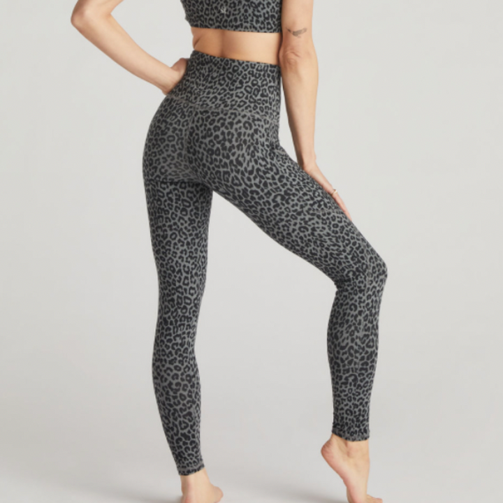 Strut This Remi Legging-Silver Leopard